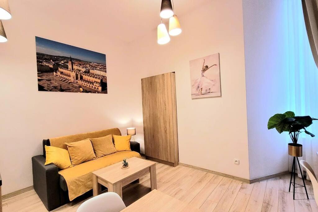 Golden Apartment Bosacka Krakow Old Town 2 Rooms المظهر الخارجي الصورة